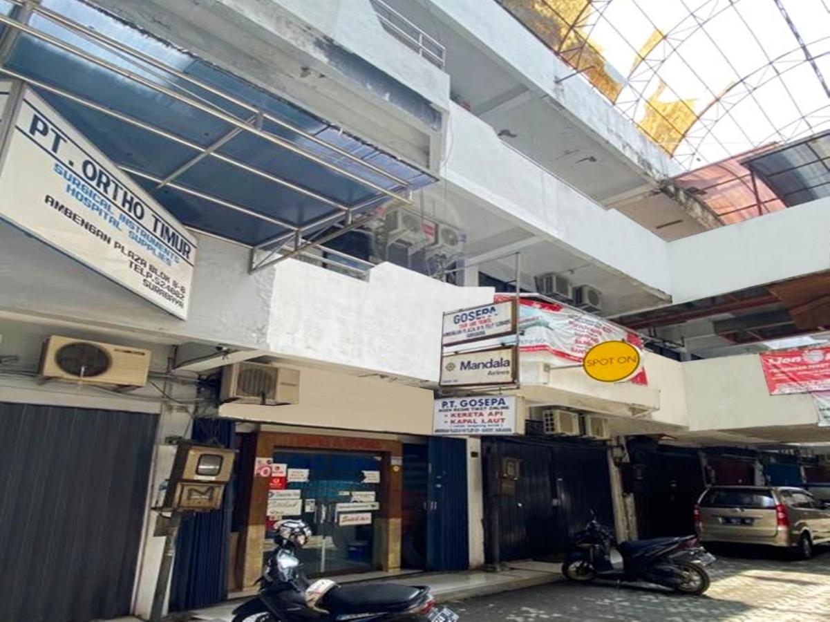 Spot On 90147 Gosepa Ambengan Plaza Hotel Surabaya Kültér fotó
